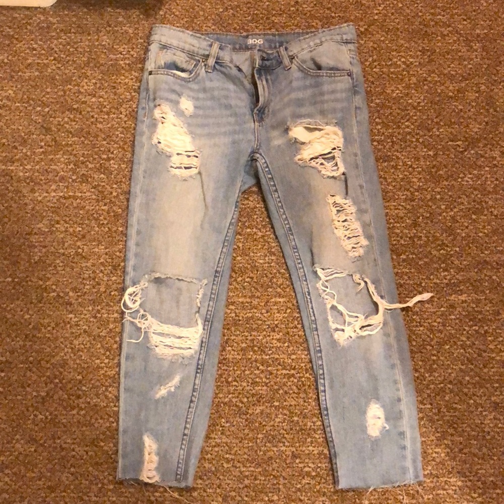 BDG urban outfitter boyfriend jeans